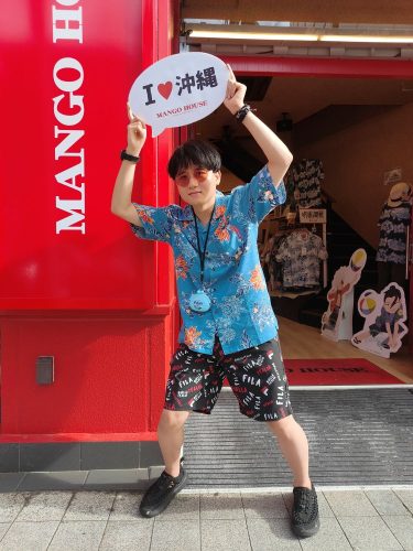 京都からお越しのお客様✈️お気に入りのかりゆしウェアで記念撮影🦁