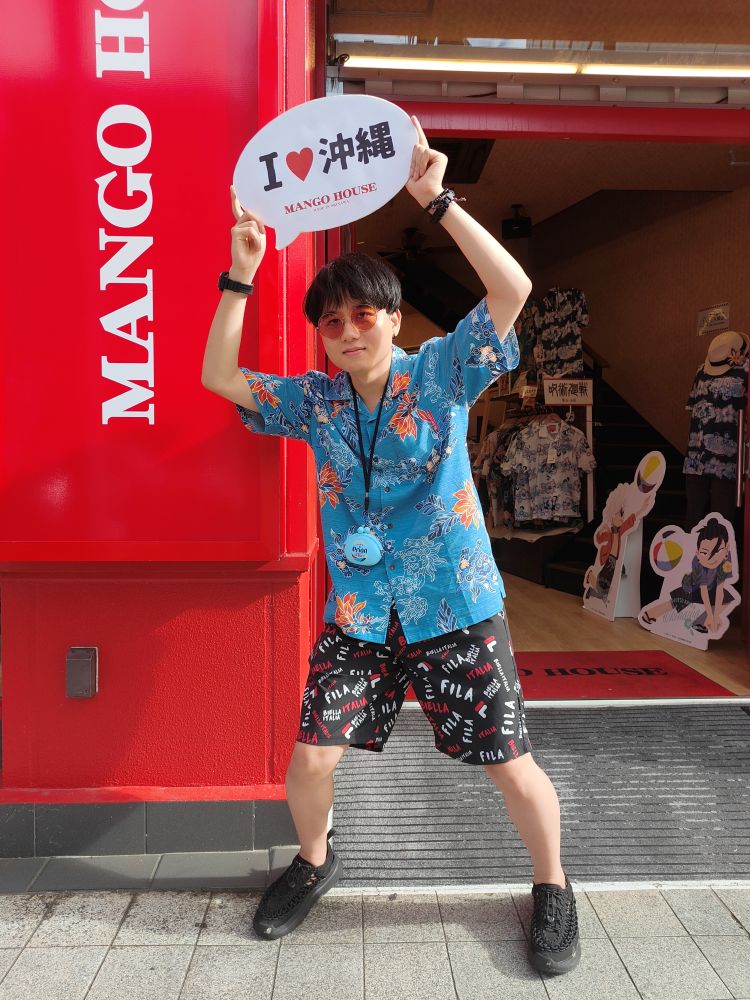 京都からお越しのお客様✈️お気に入りのかりゆしウェアで記念撮影🦁