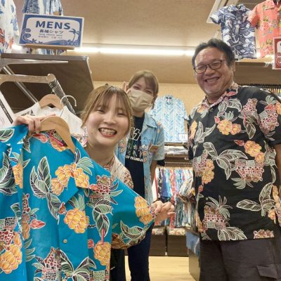 マンゴハウスのデザイナーとスタッフ、常連のお客様